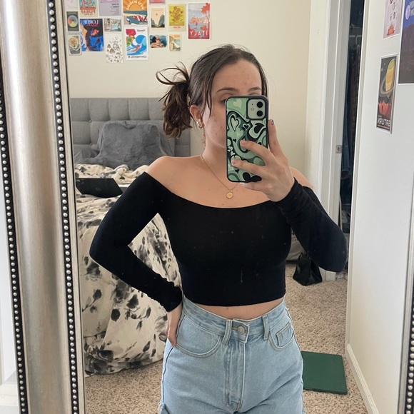 Missguided Tops - ❌ SOLD ❌ Long Sleeve Off the Shoulder Crop Top